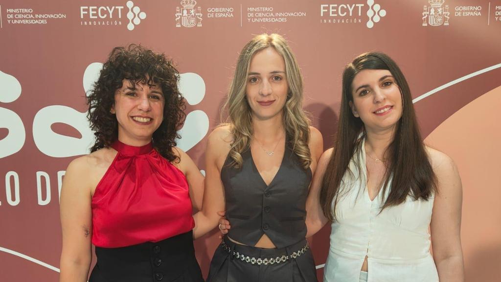 Monologuistas de Unizar: Alicia Otero, María Mateo y Andrea Ariño.