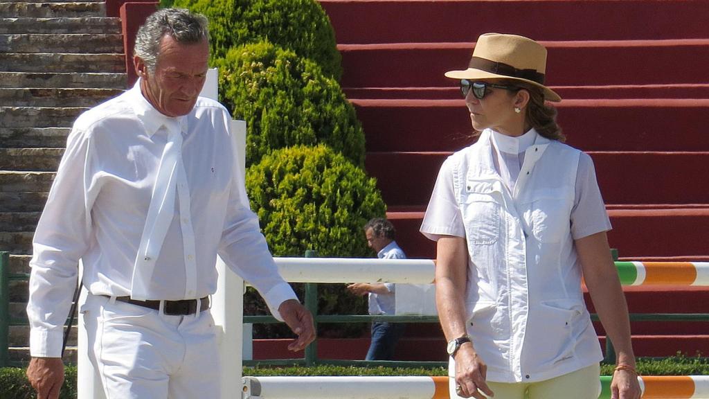 Luis Astolfi y la infanta Elena, en una imagen de archivo.