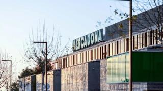 929417920_253722850_1706x960