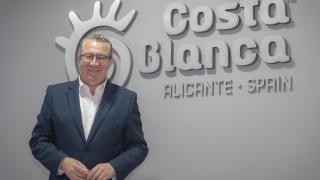 Toni Pérez, presidente del Patronato Costa Blanca, en la sede de la entidad.