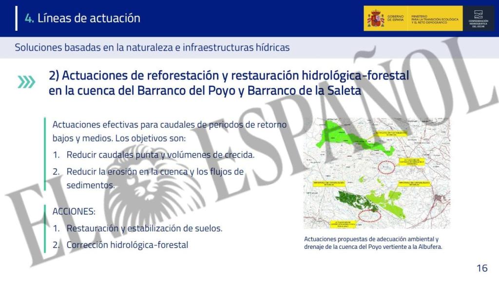 A la derecha, infografía de 2010 utilizada en la presentación de las nuevas actuaciones del Gobierno en el Barranco del Poyo. EE