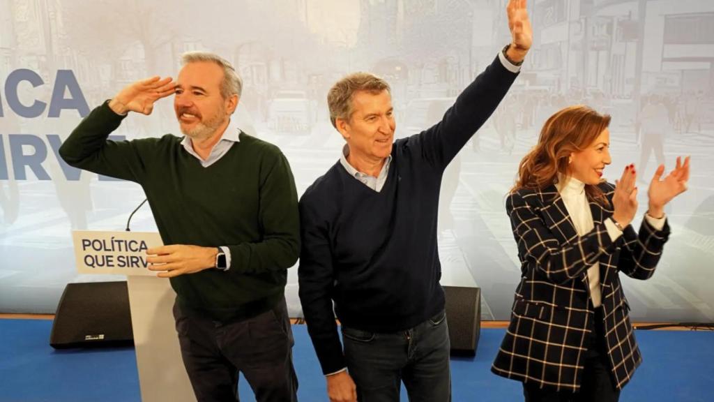 Azcón, Feijóo y Chueca, durante la última visita del líder popular.