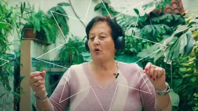 Una de las vecinas del pueblo.