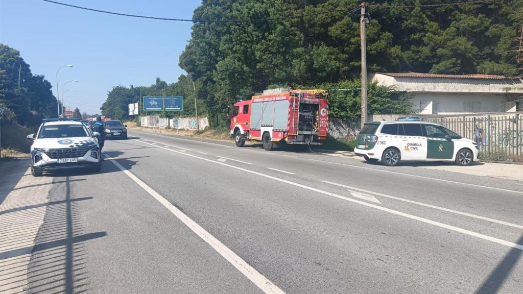 Arde una casa abandonada
