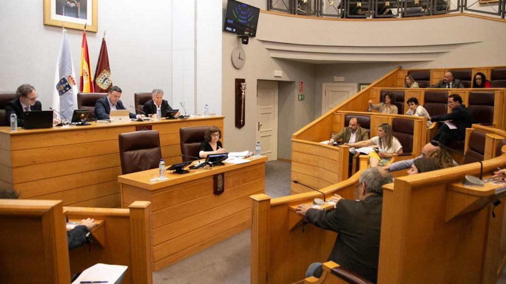 Sesión del pleno de la Deputación da Coruña de mayo.