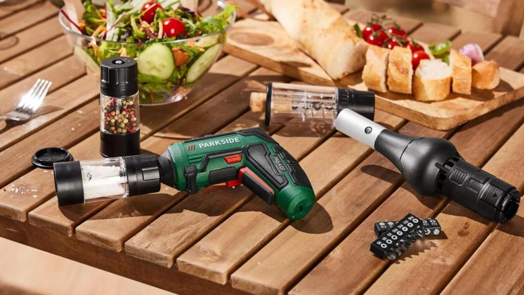La atornilladora recargable con accesorios para barbacoa de Lidl.