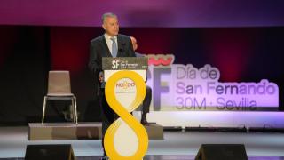 El alcalde de Sevilla, José Luis Sanz, en la entrega de medallas de la ciudad.