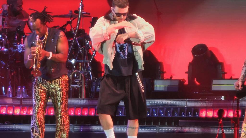 Timberlake, bailando durante un momento del concierto.