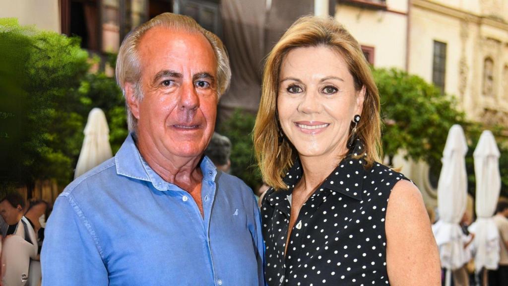 María Dolores de Cospedal se la relaciona sentimentalmente con el empresario Fernando Portillo.