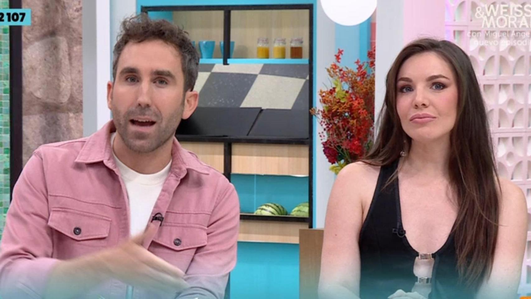 Aitor Albizua e Inés Hernand en 'La familia de la tele'.