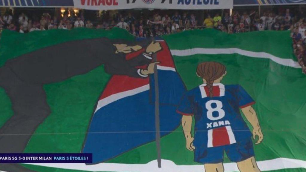 Mosaico de la afición del PSG tras ganar la Champions.