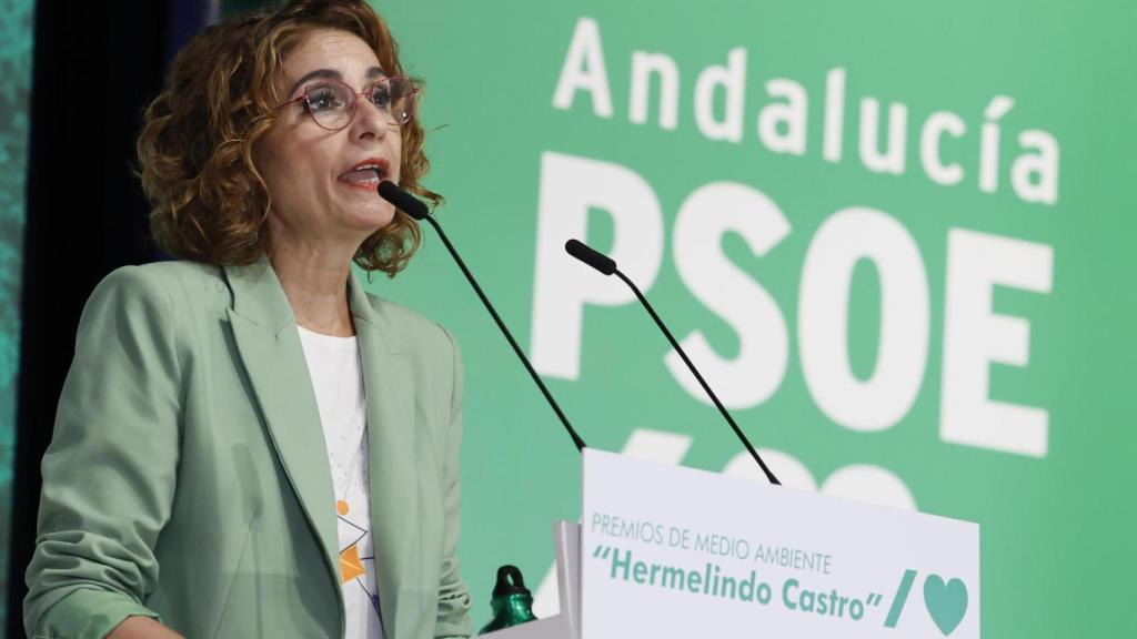 La vicepresidenta María Jesús Montero, el sábado durante la entrega de los Premios de Medio Ambiente Hermenelindo Castro, en Salteras (Sevilla).