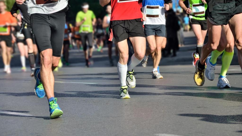 Gente practicando running