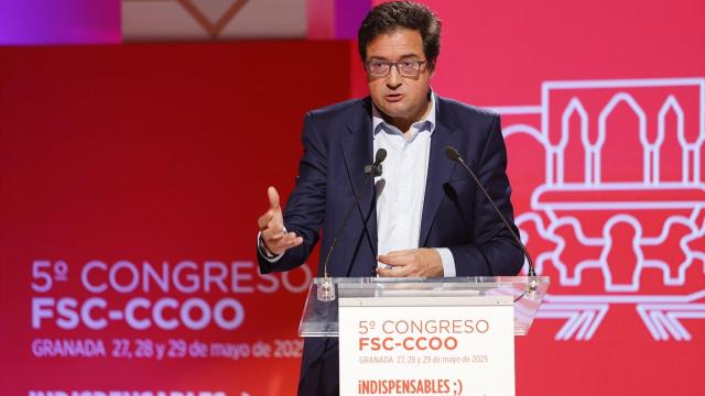 El ministro para la Transformación Digital y de la Función Pública, Óscar López durante su intervención en la clausura de V Congreso de la Federación de Servicios a la Ciudadanía.
