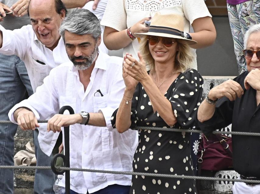 La pareja disfrutando de los toros en Aranjuez.