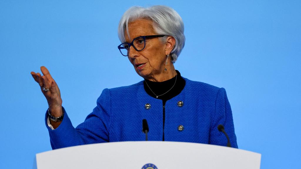 Christine Lagarde, presidenta del BCE, durante una rueda de prensa tras celebrar una reunión del Consejo de Gobierno en la sede de la institución.