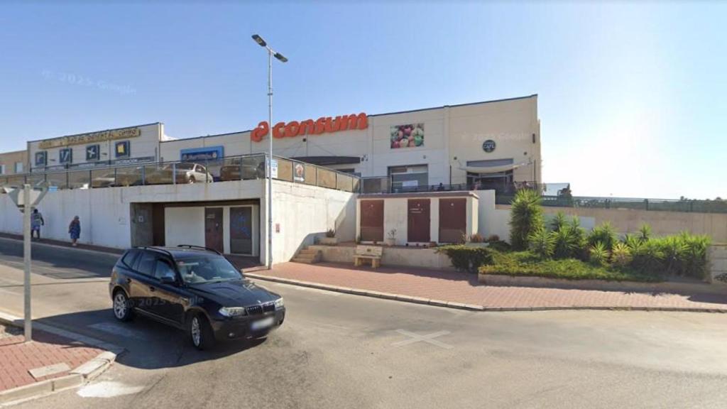 El supermercado Consum al que Edwin Guillermo entró a comprar unas cervezas antes de desaparecer.