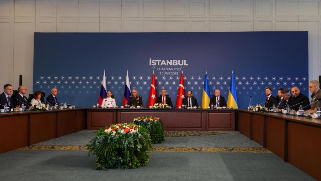 Las delegaciones rusa y ucraniana mantuvieron este lunes su segunda ronda de conversaciones en Estambul con mediación de Turquía.