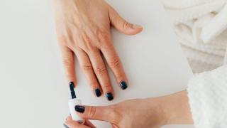 La UE cambia su regulación sobre los esmaltes de uñas permitidos.