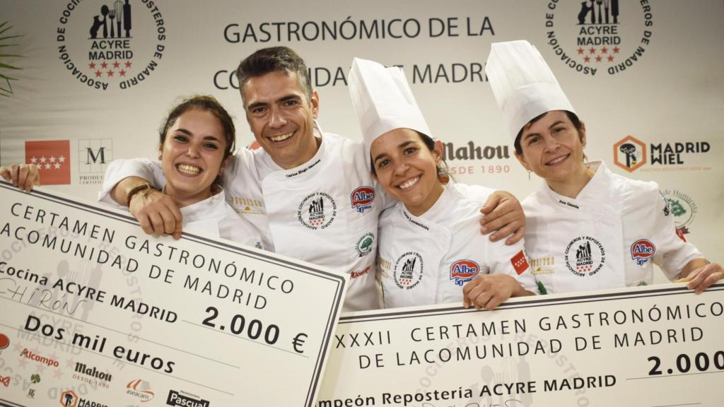 Ganadores de cocina y repostería del Restaurante Chirón y Delicakes.