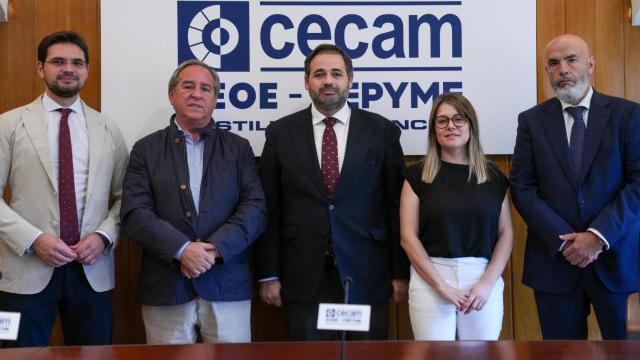 Reunión de Paco Núñez con Cecam.