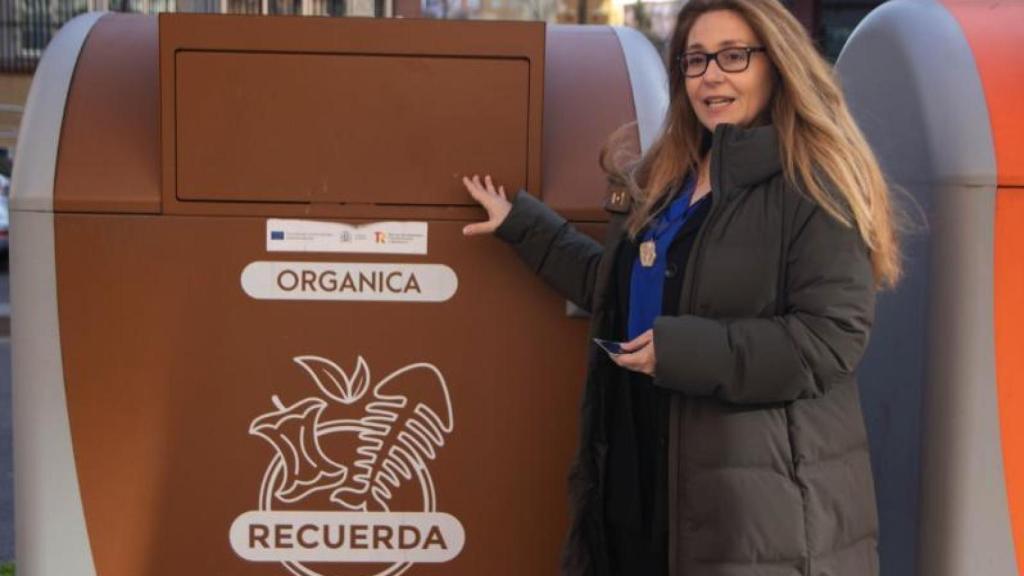 Raquel Rodríguez, ya ex edil de Ganar Alcorcón y vicepresidenta de ESMASA, en un acto con la empresa pública de limpieza.