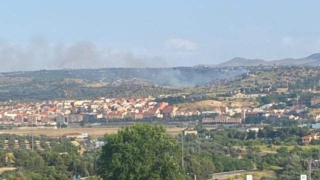 Incendio en el campo de maniobras de la Academia de Infantería de Toledo.