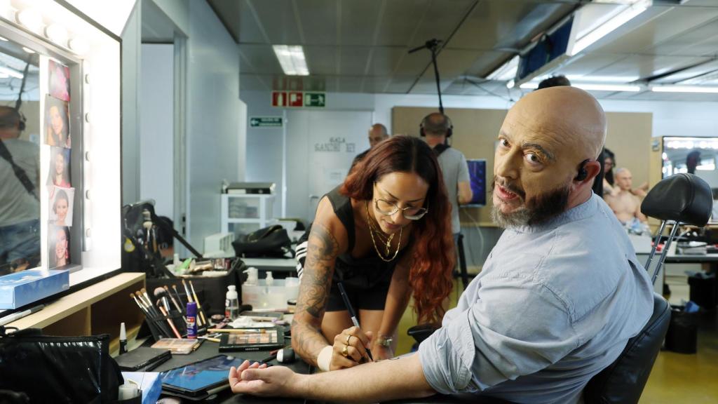 Pineda trabaja con Goyo Jiménez en maquillaje.