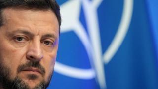 El presidente de Ucrania, Volodímir Zelenski, asiste a una rueda de prensa, el día de la reunión del grupo B9 de la OTAN en Vilna, Lituania, el 2 de junio de 2025.