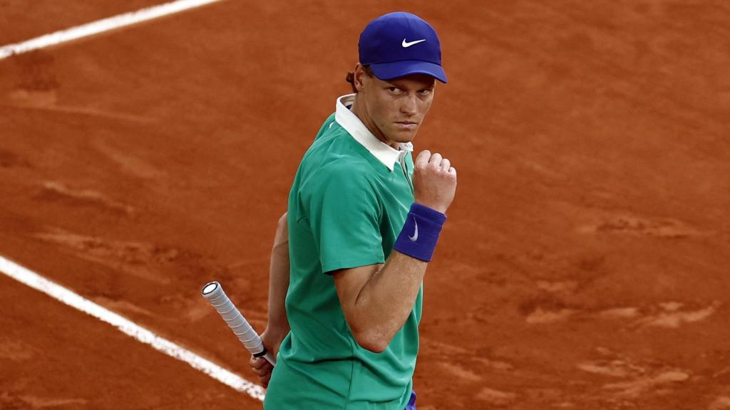 Sinner celebra un punto contra Rublev.