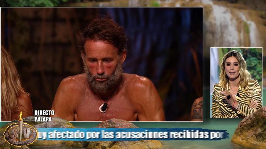 Álvaro Muñoz Escassi y Sandra Barneda este domingo en 'Supervivientes'.