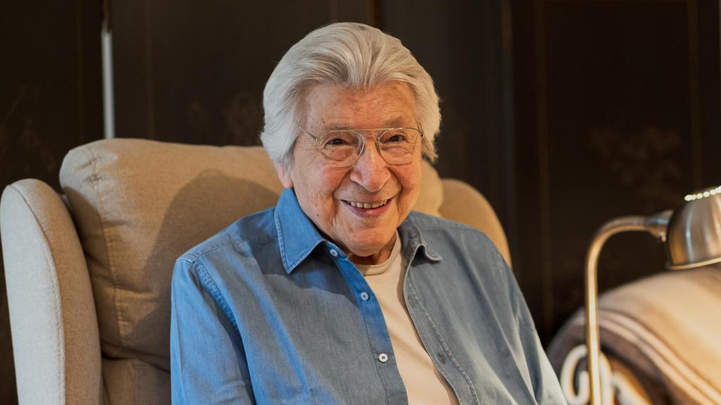 El compositor Manuel Alejandro en su casa de Alcobendas