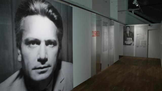 Entrada a la exposición 'Jorge Semprún. El largo viaje', en la Biblioteca Nacional de España. Foto: Julio González/ACE