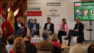 Jesús Ignacio Fernández, Rafael Sáez, Moíses Santana, Magdalena Rodríguez y Emilio Fernández en el foro 'La despensa de Castilla y León'