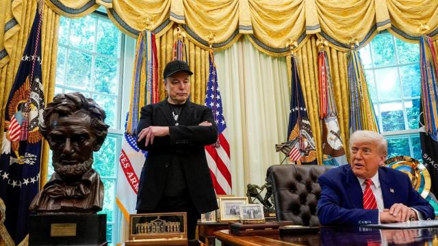 El presidente de EEUU, Donald Trump, y Elon Musk , el pasado viernes en la Casa Blanca.