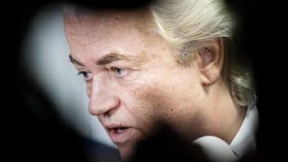 Geert Wilders, líder del partido PVV, anuncia la retirada de su partido de la coalición neerlandesa.