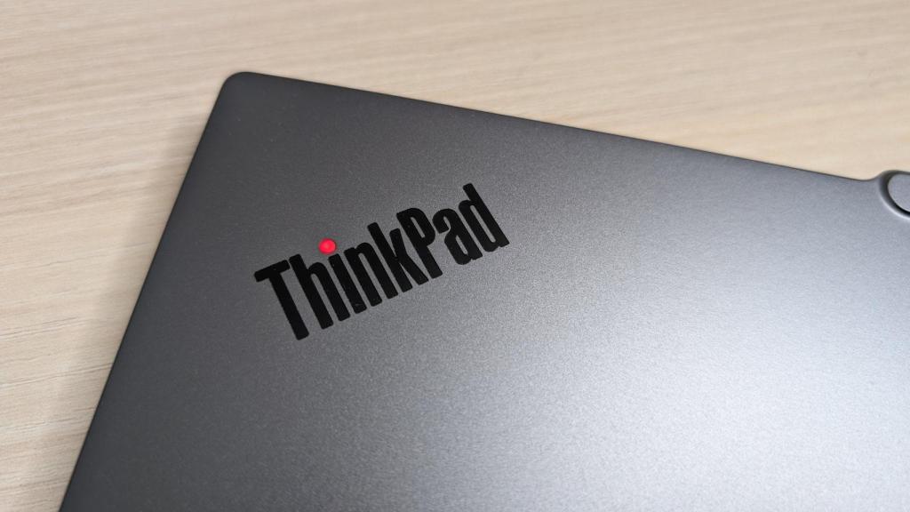 Lenovo ThinkPad X9 15 Aura Edition