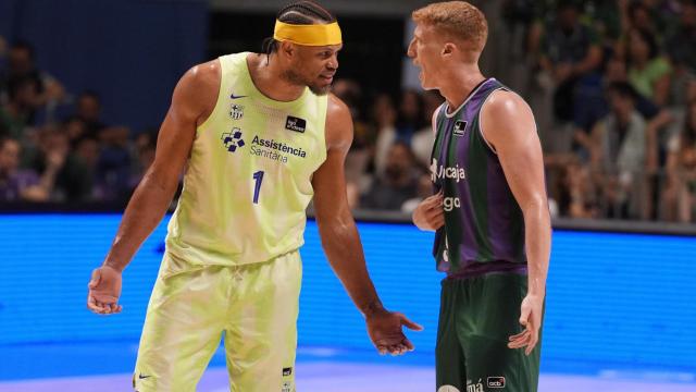 Justin Anderson y Alberto Díaz durante el Unicaja vs. FC Barcelona