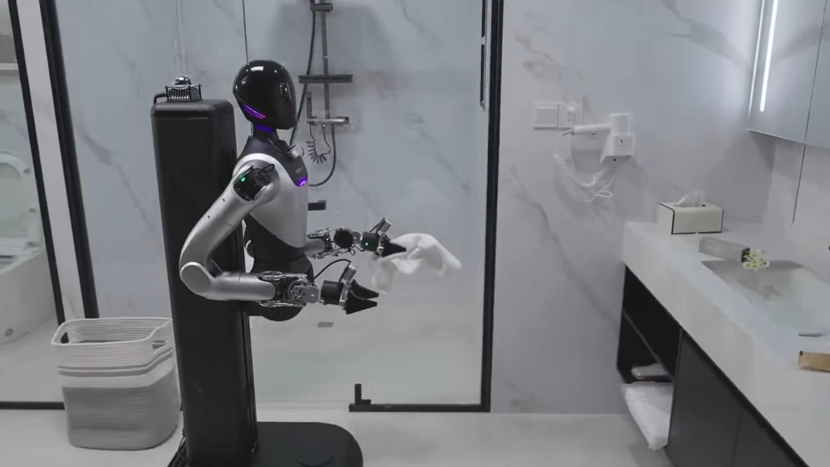 El robot humanoide chino que quiere jubilar a las 'kellys': puede recoger, reponer y limpiar el baño de los hoteles