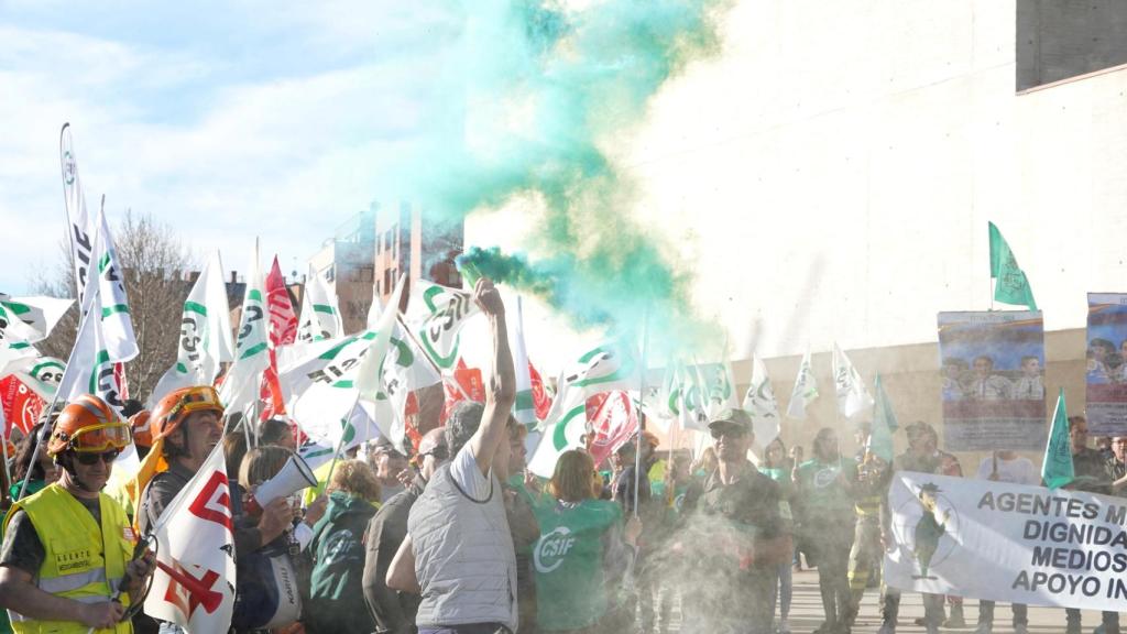 Los trabajadores del operativo de incendios forestales en una foto de archivo