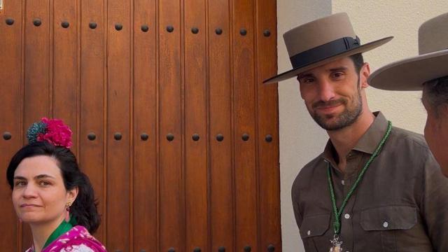 Sergio Rico en la salida de la Hermandad del Rocío de Triana.