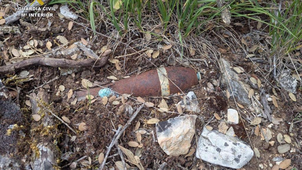 Granada de mano de la Guerra Civil hallada en Sotodosos (Guadalajara).