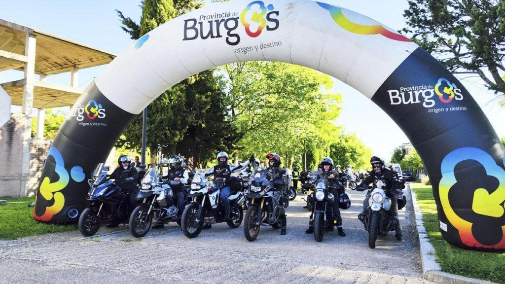 Salida de la Ruta de El Cid del Motoclub Silver Reader