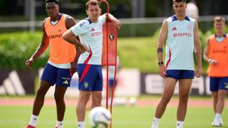 Samu Aghehowa, Oyarzabal y Morata