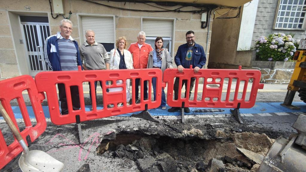 Colapso en el paseo marítimo de la playa de Con, en Moaña