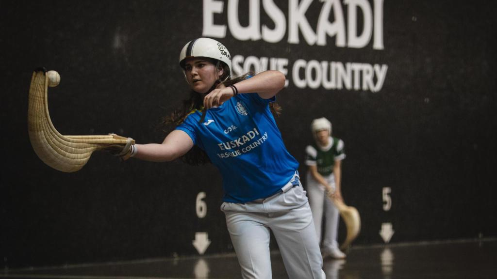 Erika Mugartegi, en pleno partido entre España y una selección de Euskadi.