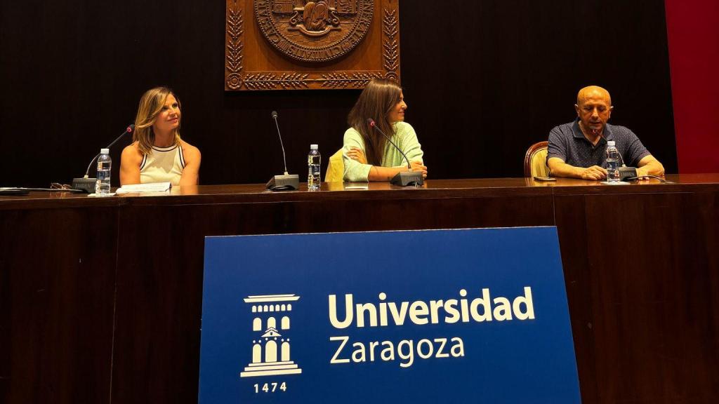 Nuria Roca durante la conferencia.