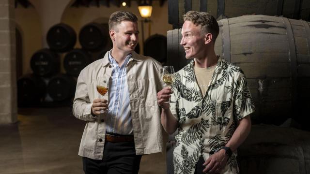 El chef Emil Rask Bahr y el sumiller Andreas Kobs Laursen del equipo danés, ganador de la XI Copa Jerez.