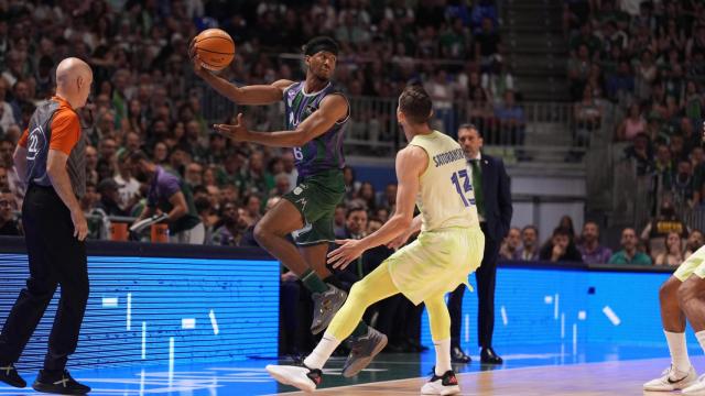 Kameron Taylor durante el Unicaja vs. Barcelona del playoff de la ACB