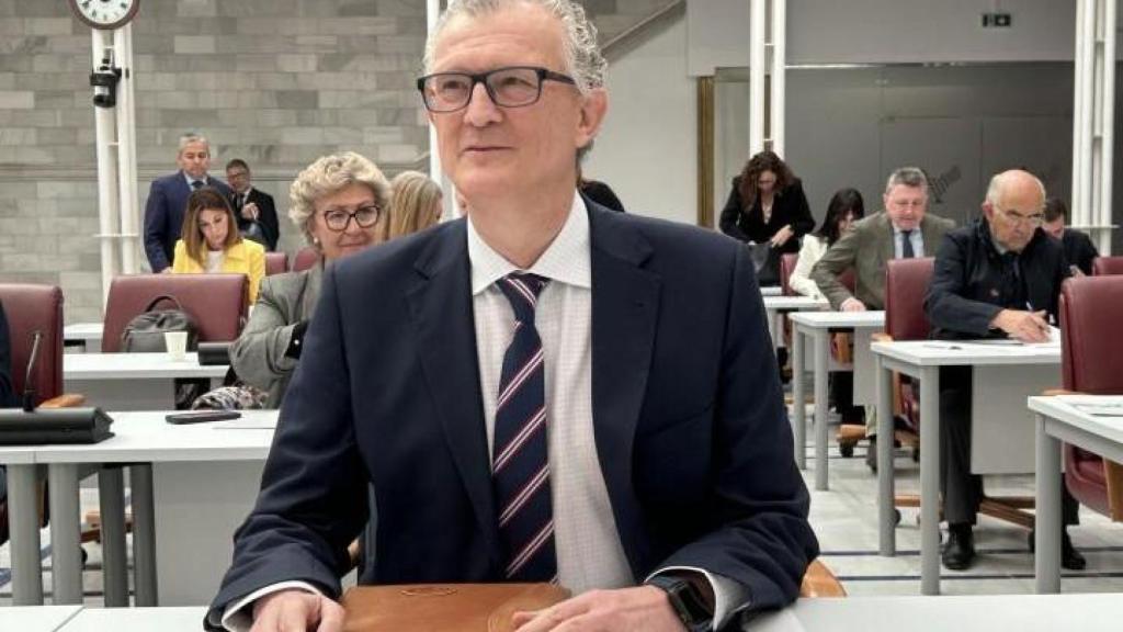 El consejero de Salud, Juan José Pedreño, en la Asamblea Regional.